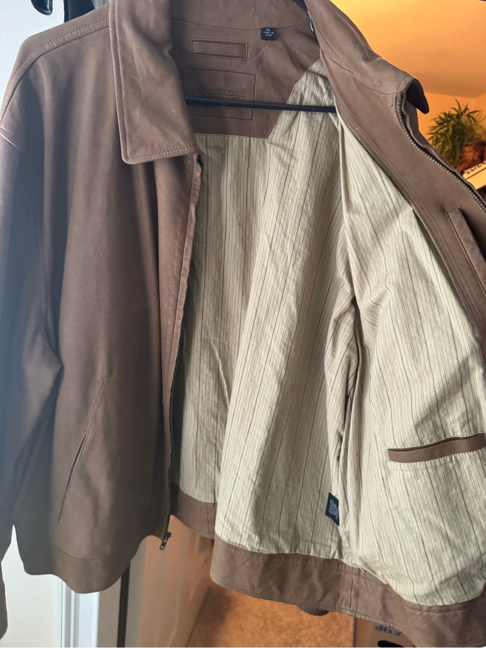 ROUNDTREE & YORKE Men’s Genuine Lamb Leather Jacket – Brown – Size XL